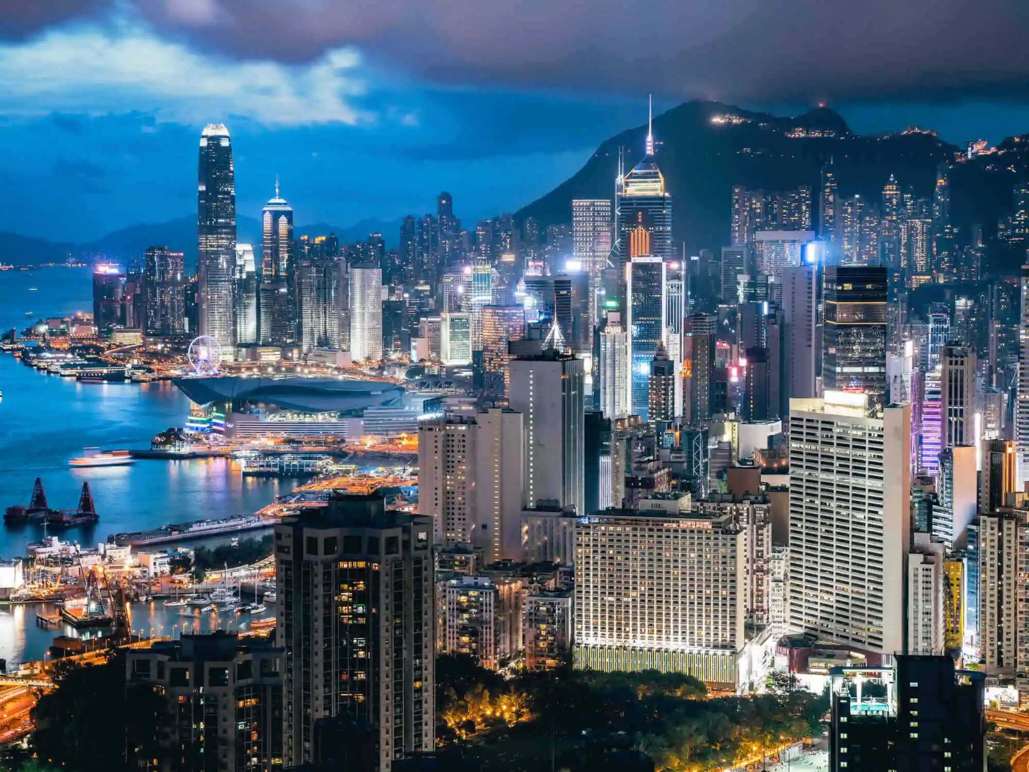 Hong Kong Island Selfguided  GPS Audio Walking Tour  Reaching For The Sky image